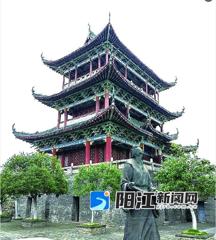建于北宋嘉佑年间的八台镜,位于章江和贡江合流处,已是赣州古城的象征。