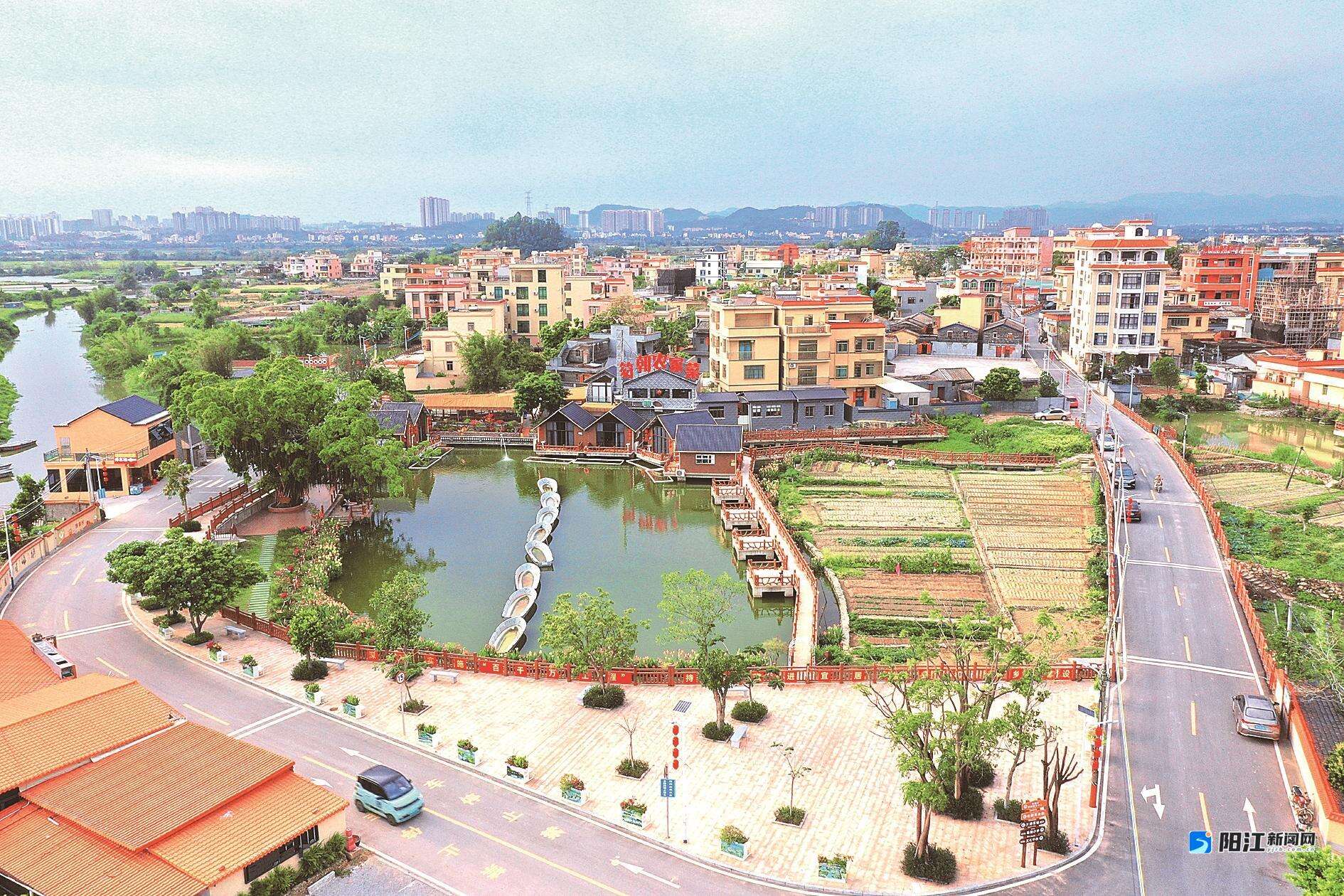 俯瞰笏朝村。 梁园 摄