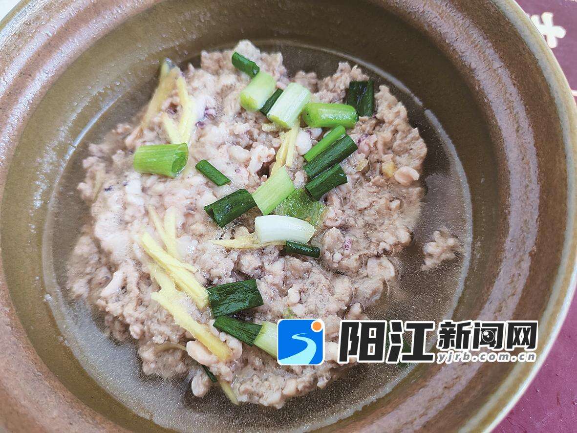 咸鱿肉饼