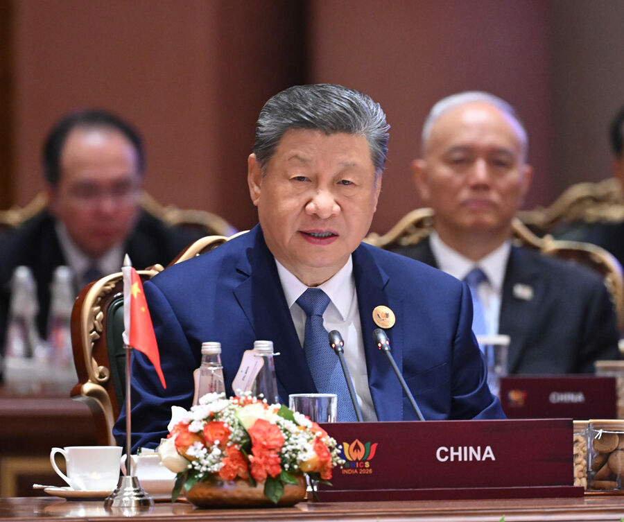 当地时间9月12日下午，国家主席习近平在新德里出席金砖国家领导人第十八次会晤第一阶段会议。习近平发表题为《共担时代责任　勇做先锋力量》的重要讲话。 新华社记者 燕雁 摄