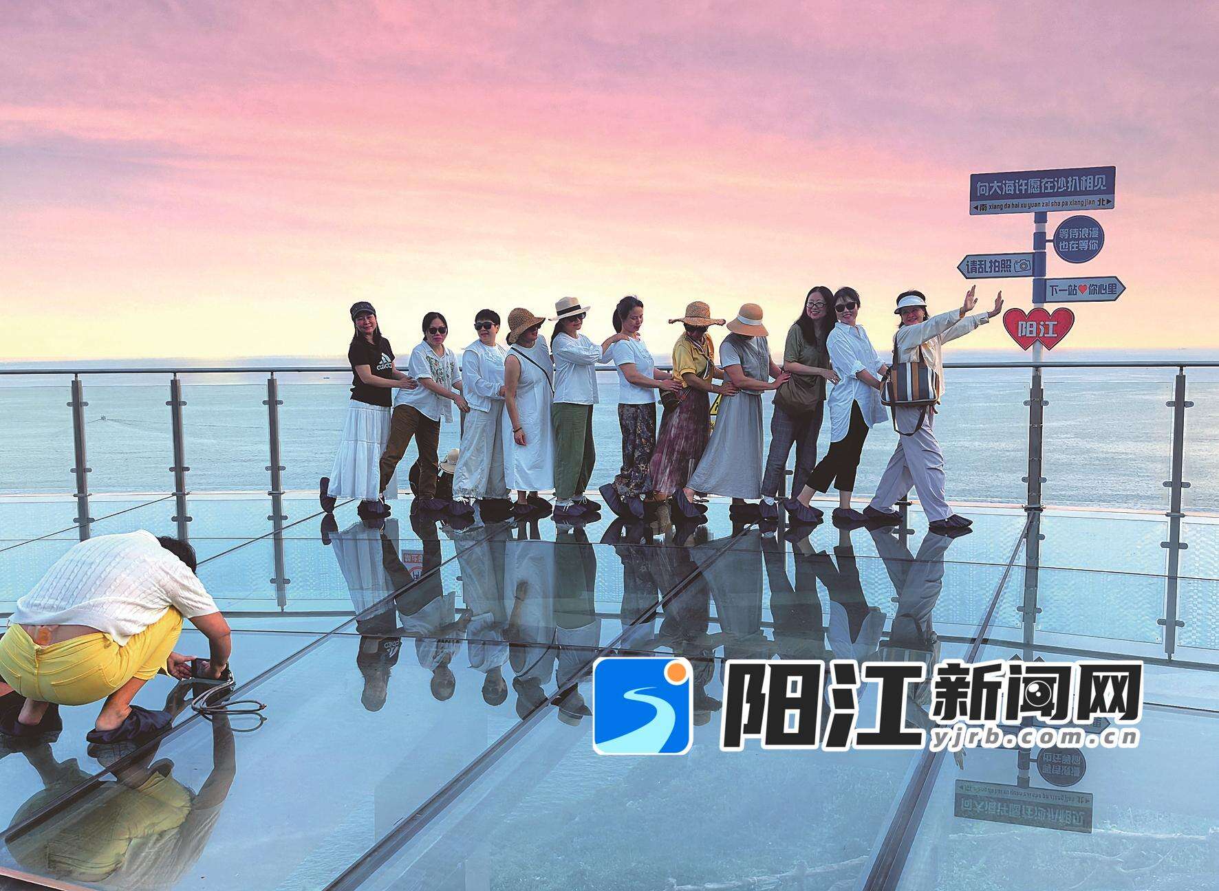 浪漫在沙扒。关巧明 摄