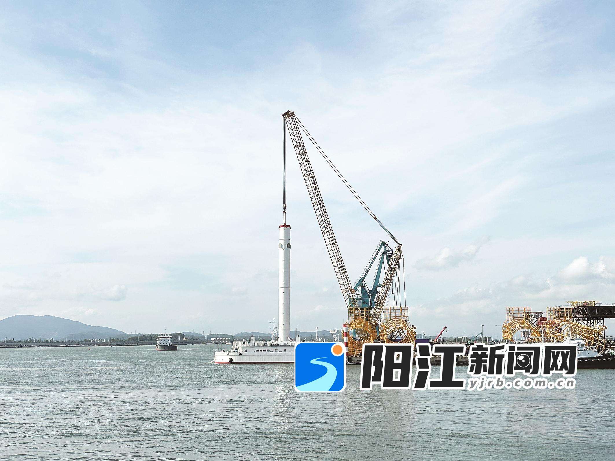 火箭回收海上合练试验。阳江人保 供图