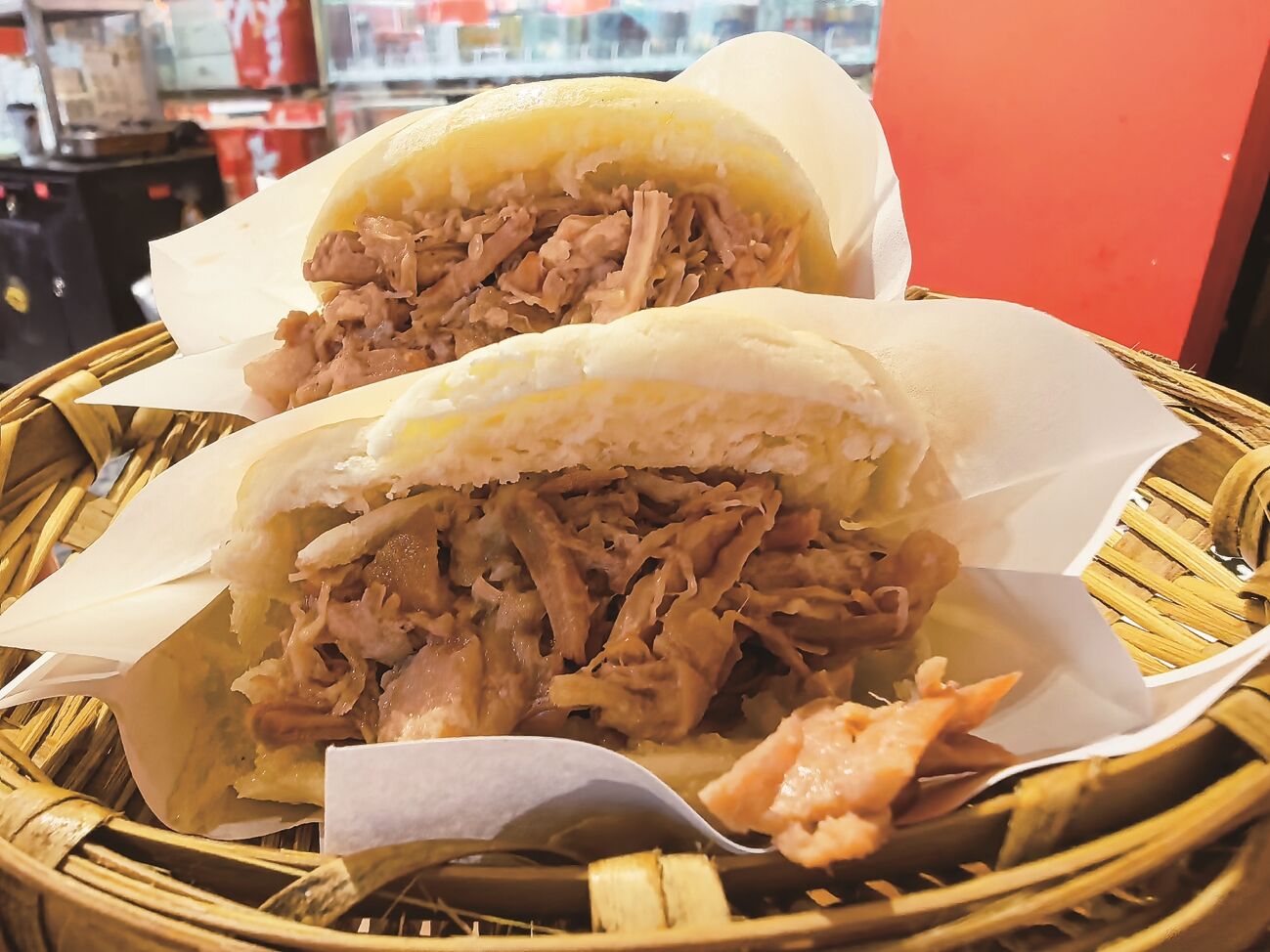 西安小吃肉夹馍。
